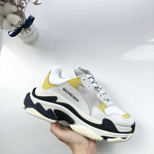 Balenciaga Triple S