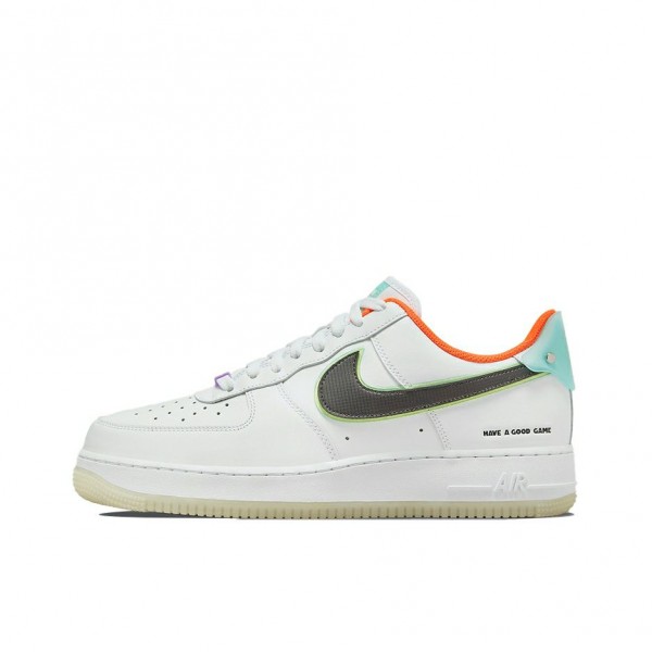 NIKE Air Force 1 LOW